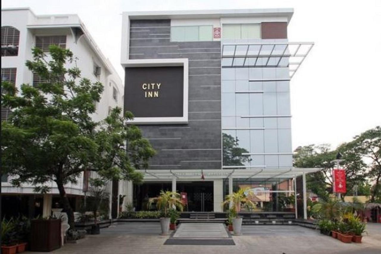 City Inn Kakinada Bagian luar foto