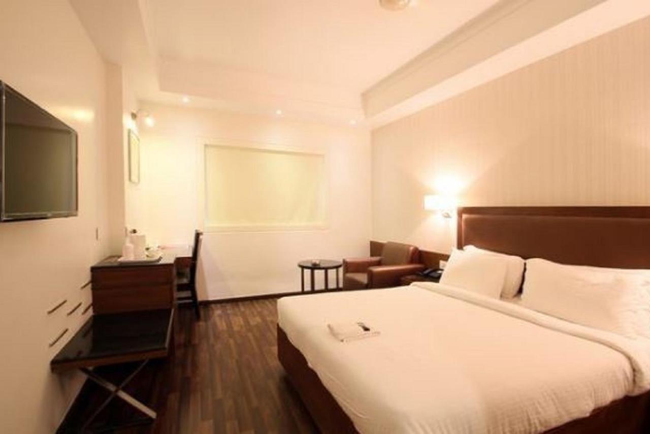 City Inn Kakinada Bagian luar foto